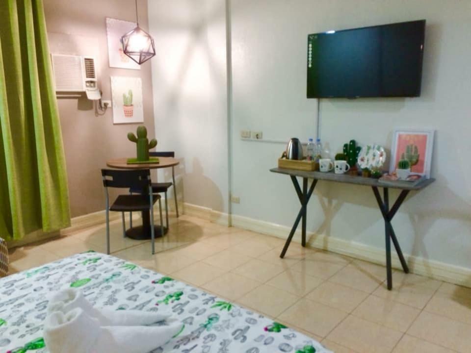 Vl Garden Suites Tagbilaran Eksteriør bilde